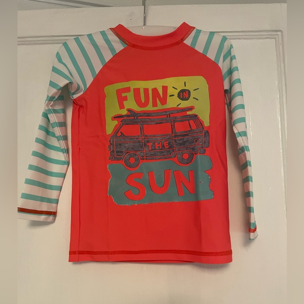 NWT Hatley boys’ fun in the sun rashguard